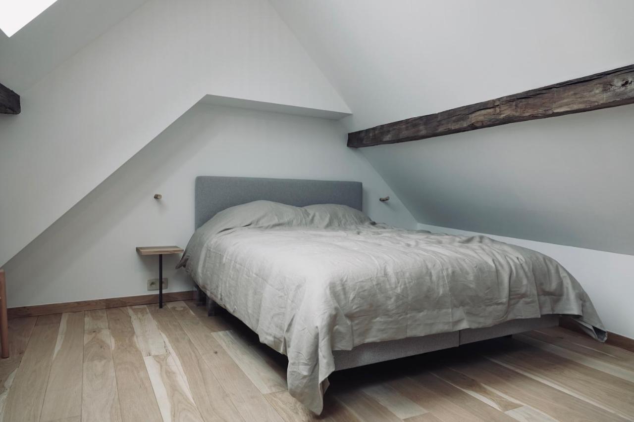 Appartement Le Grenier - Le Cercle à Marche-en-Famenne Extérieur photo