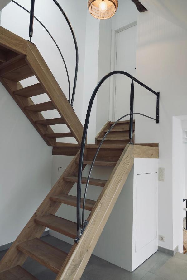 Appartement Le Grenier - Le Cercle à Marche-en-Famenne Extérieur photo