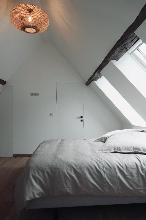 Appartement Le Grenier - Le Cercle à Marche-en-Famenne Extérieur photo
